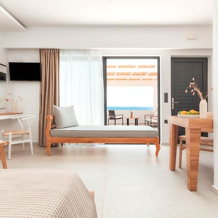 Plakakia Luxury Apartments Makrýgialos エクステリア 写真