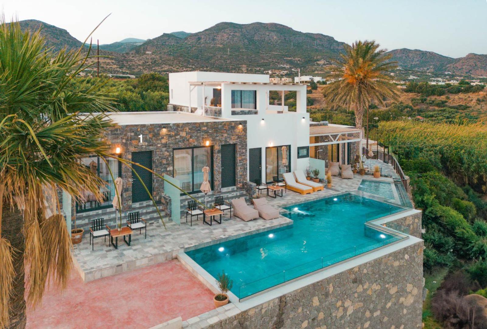 Plakakia Luxury Apartments Makrýgialos エクステリア 写真