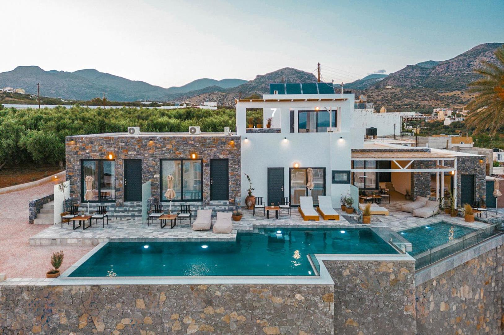 Plakakia Luxury Apartments Makrýgialos エクステリア 写真