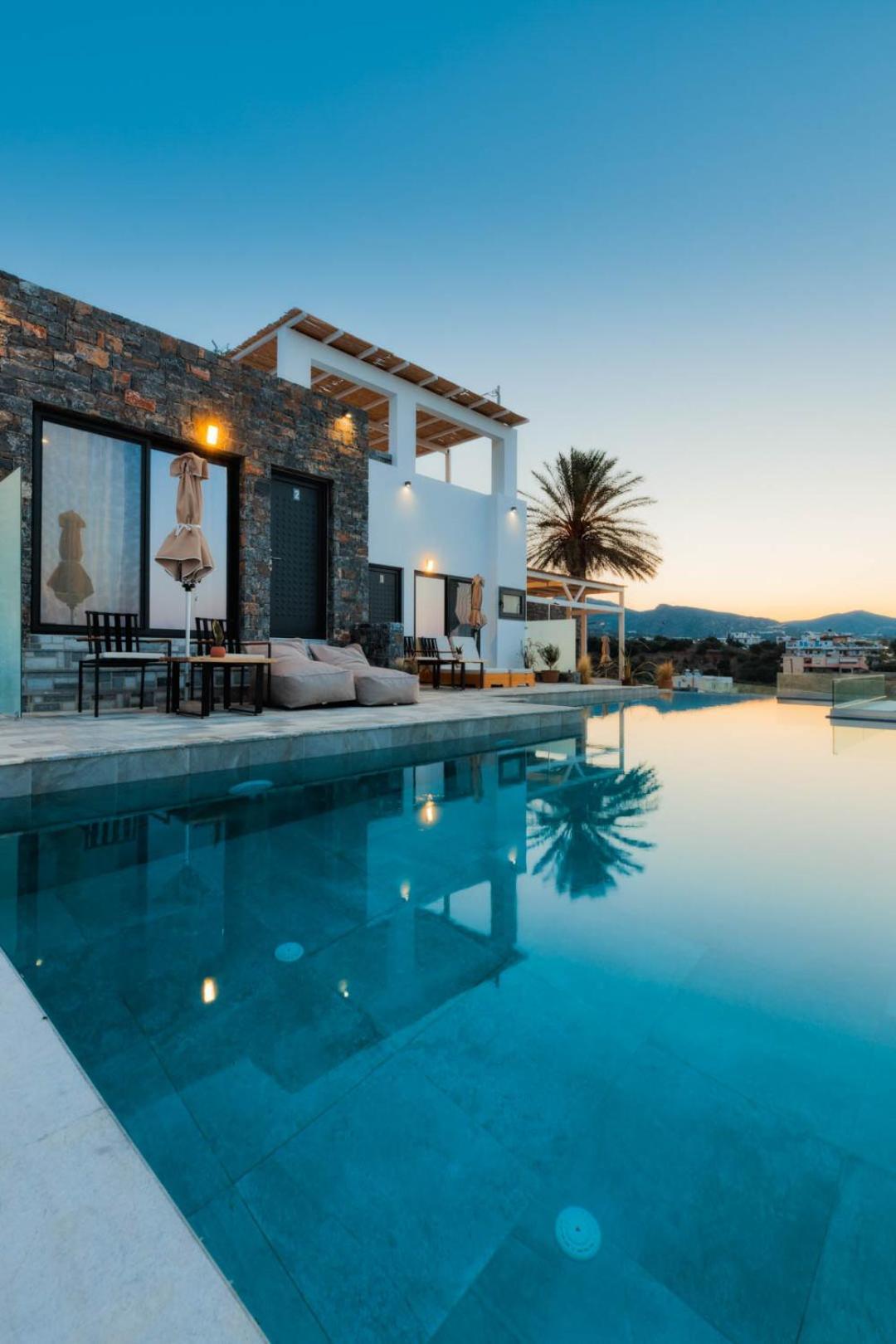 Plakakia Luxury Apartments Makrýgialos エクステリア 写真