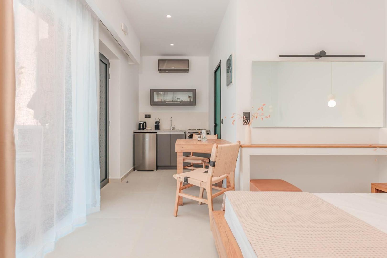 Plakakia Luxury Apartments Makrýgialos エクステリア 写真
