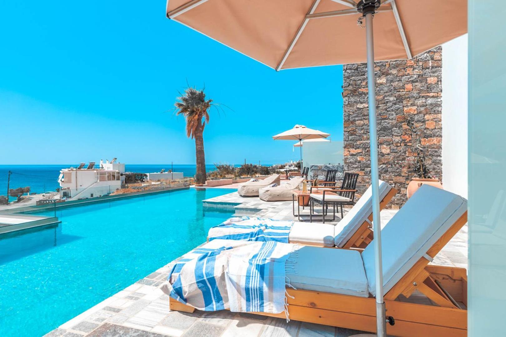 Plakakia Luxury Apartments Makrýgialos エクステリア 写真