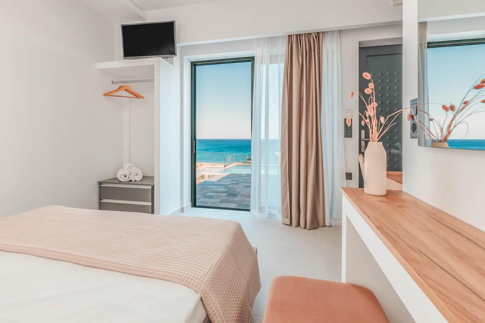Plakakia Luxury Apartments Makrýgialos エクステリア 写真