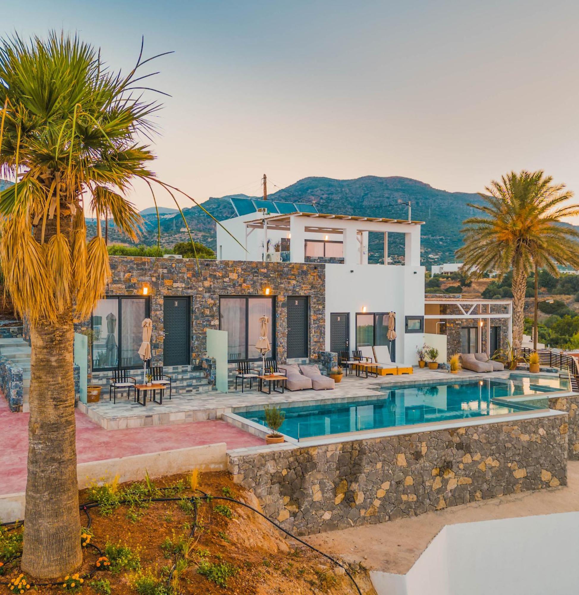 Plakakia Luxury Apartments Makrýgialos エクステリア 写真