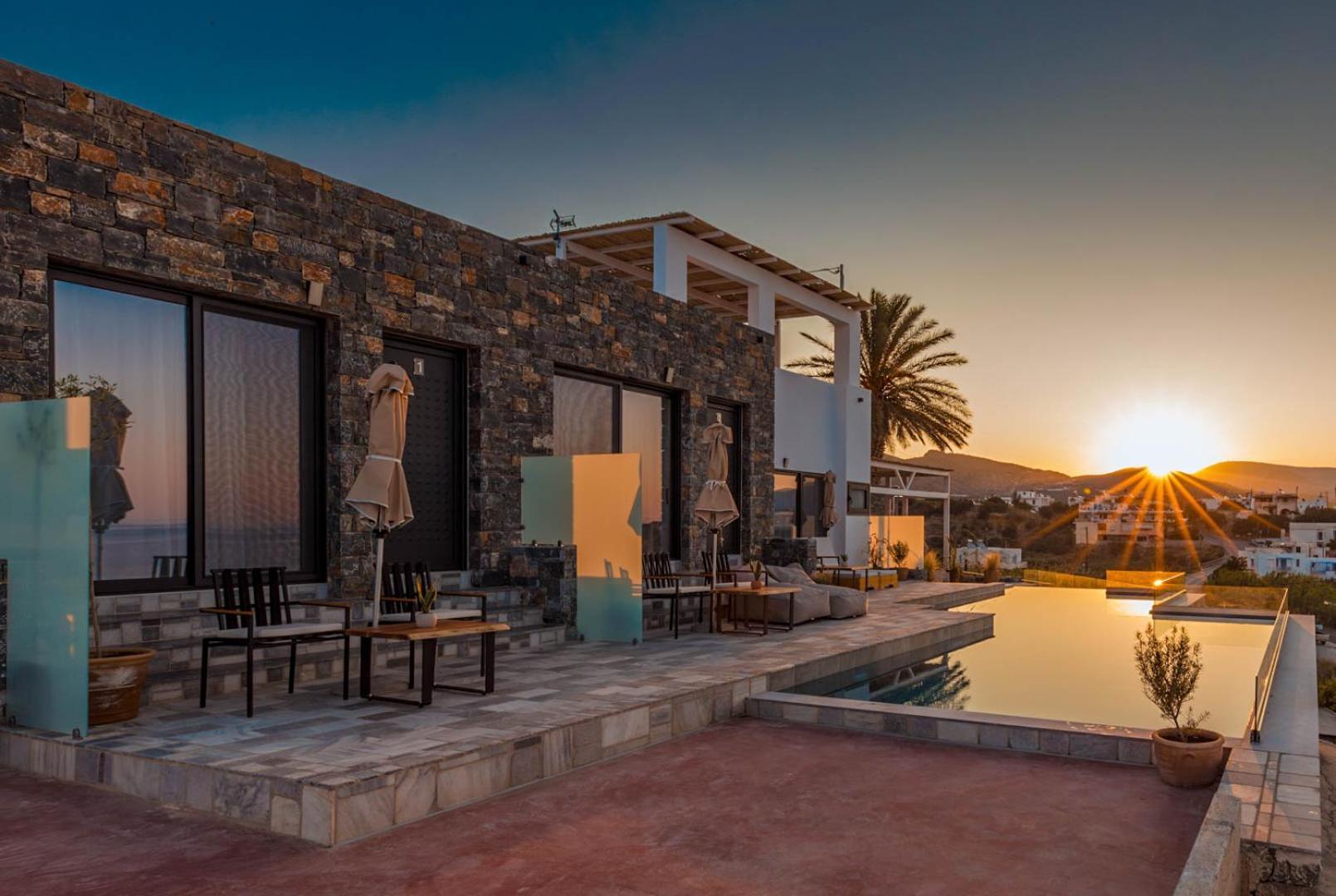 Plakakia Luxury Apartments Makrýgialos エクステリア 写真