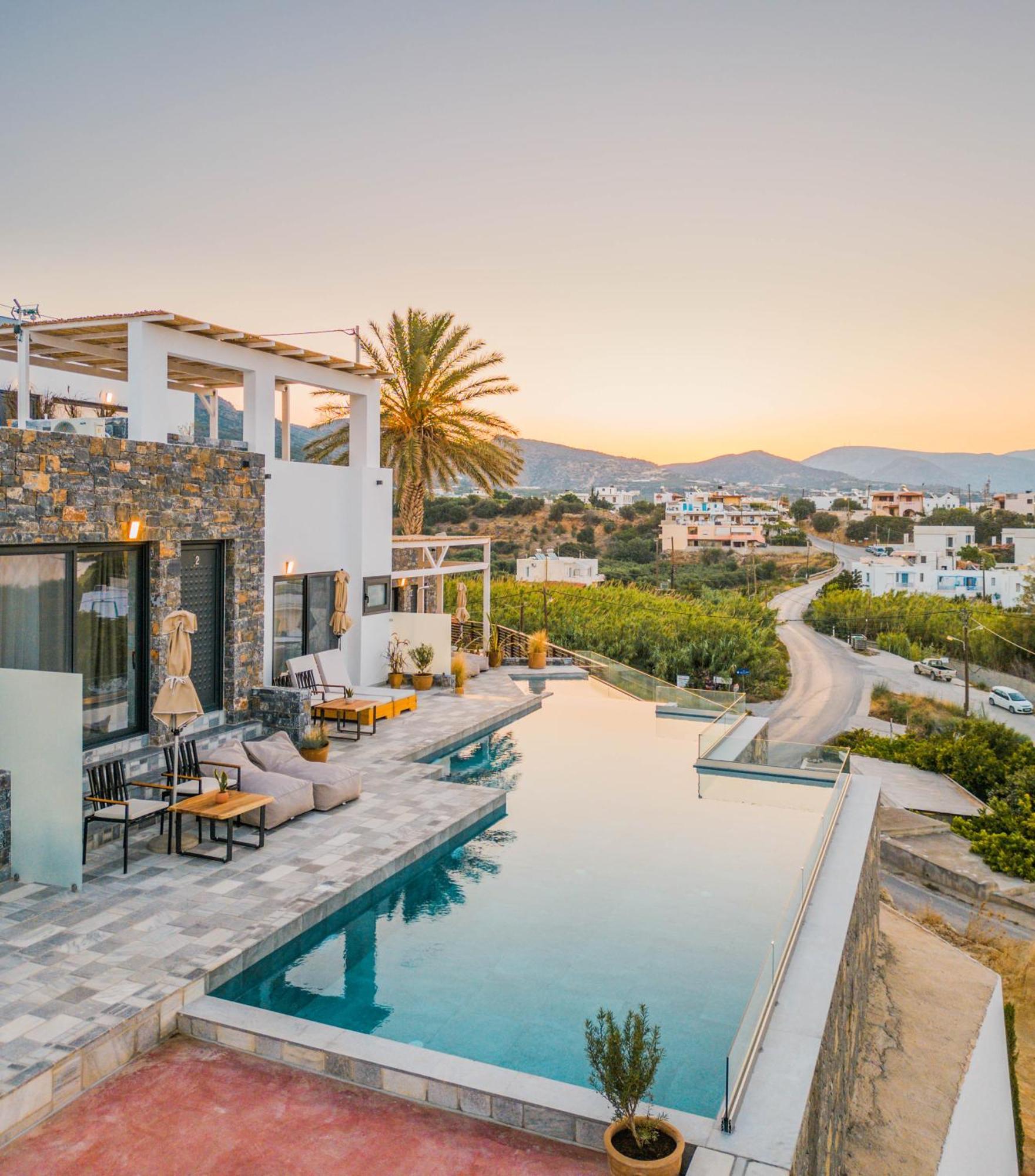 Plakakia Luxury Apartments Makrýgialos エクステリア 写真